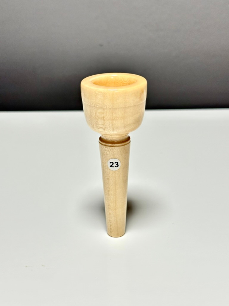 Mundstück aus Ahornholz, Durchmesser 23 mm, lackiert – MU23AH