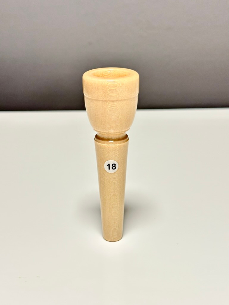 Mundstück aus Ahornholz, Durchmesser 18 mm, lackiert – MU18AH