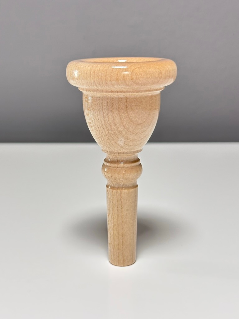 Mundstück für Tuba in Ahornholz, Grösse 24 AW – TUB24AW Maple