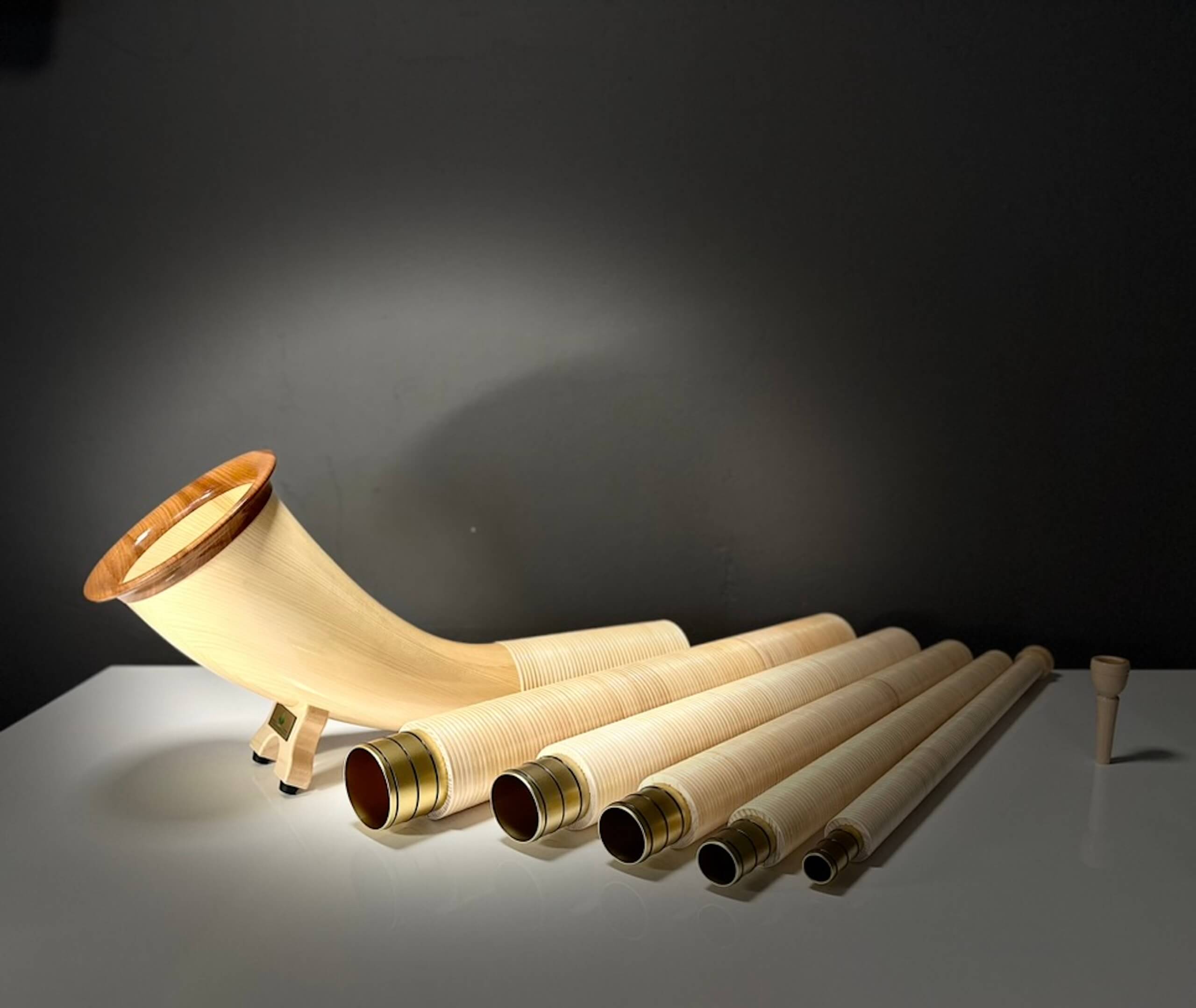 Alphorn „Modell BERGSTEIGER“, gewickelt und lackiert, Stimmung f – 714055