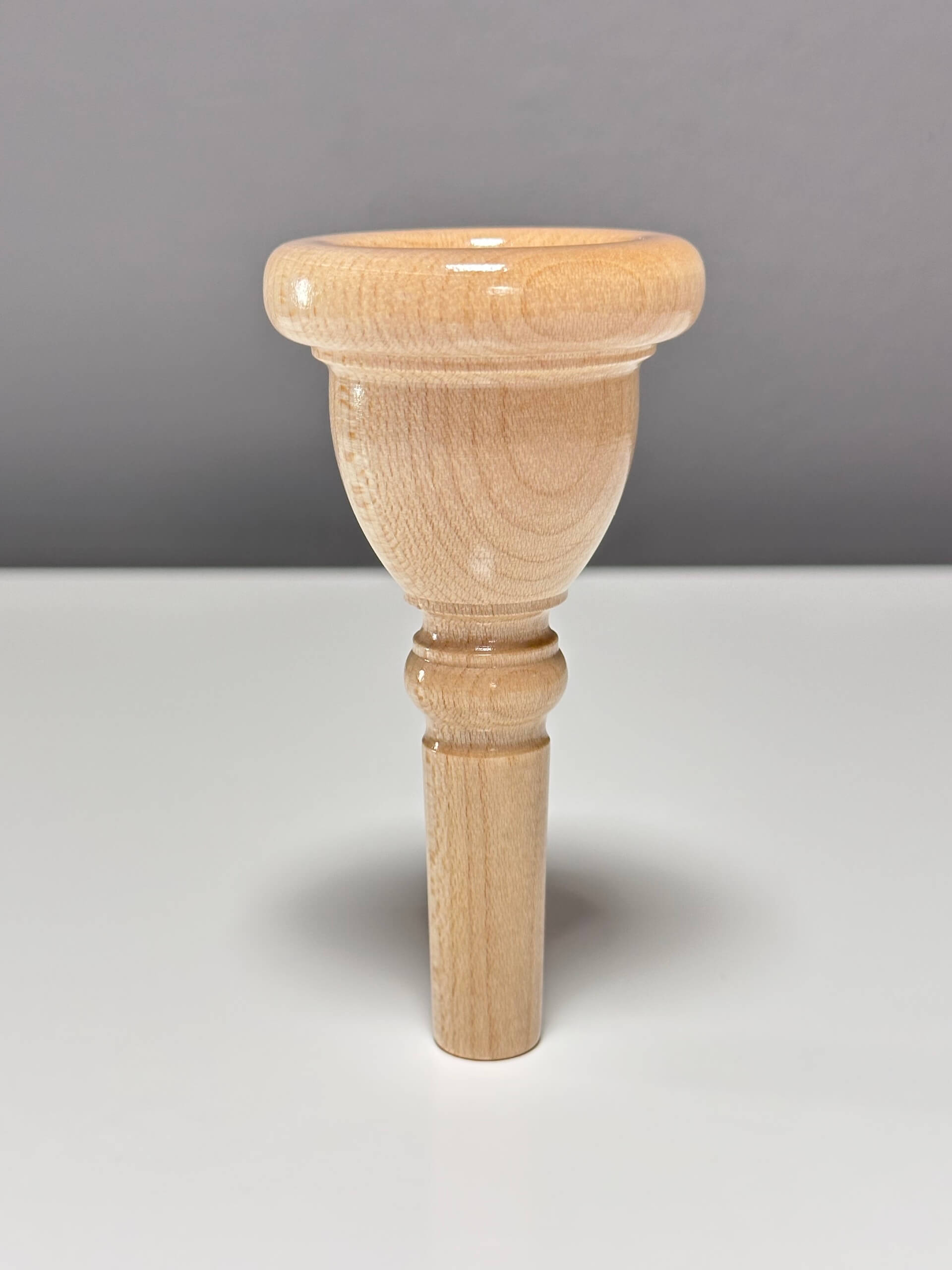 Mundstück für Tuba in Ahornholz, Grösse 24 AW – TUB24AW Maple