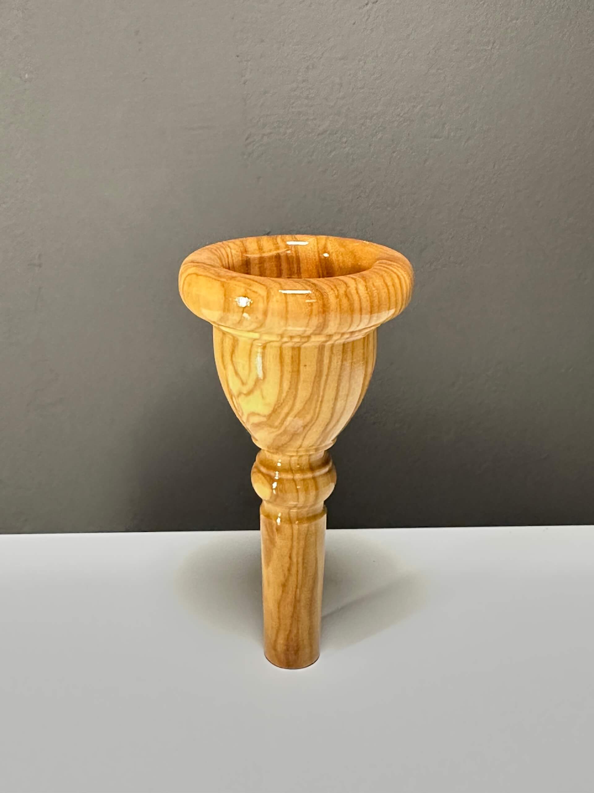 Mundstück für Tuba in Olivenholz, Grösse 25 – TUB25 Olive