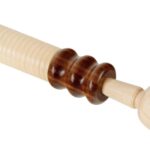 Hochwertiges Holzmundstück für Alphorn mit detailreichem Design, präsentiert von NATURINSTRUMENTE Heimatklang.